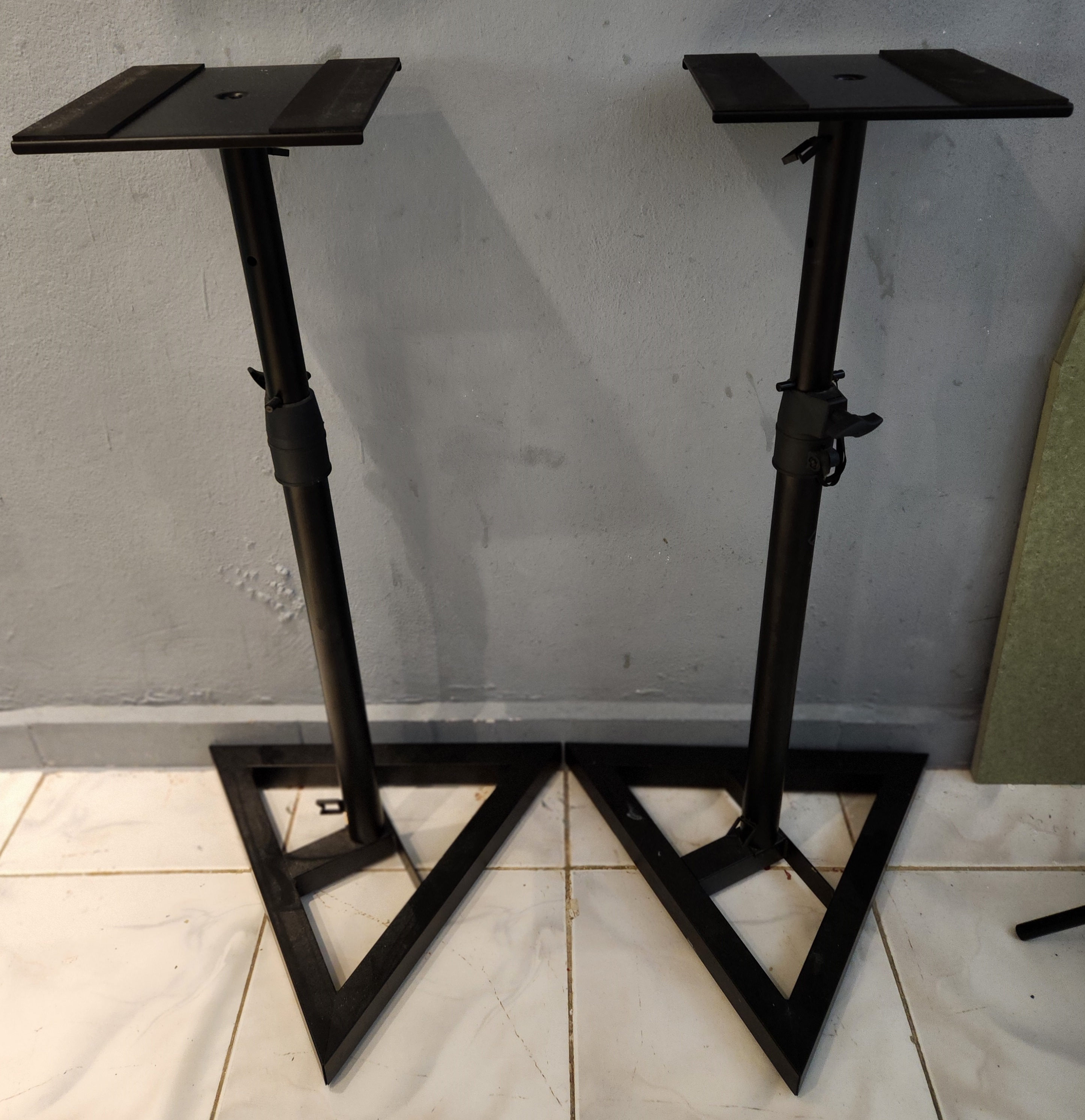 Pedestal O Base Para Monitores De Estudio Rockville Rvsm1 en República Dominicana