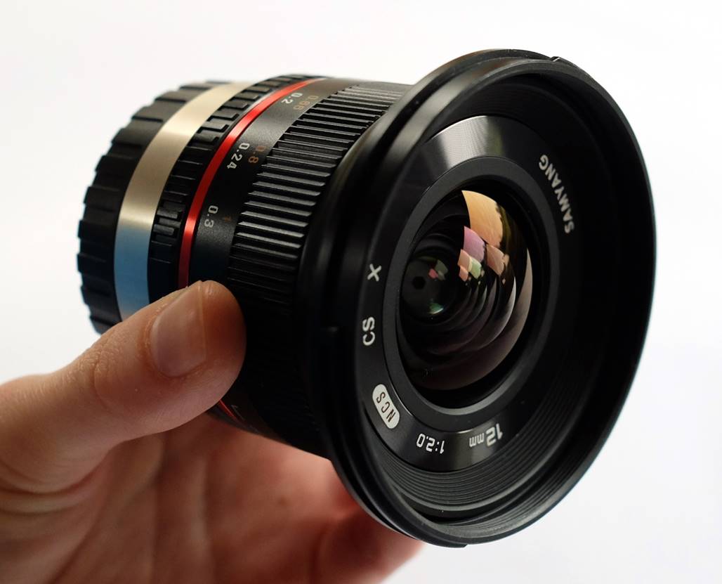 Samyang 12mm F2.0 Ncs Cs 2mm F/22 E-MOUNT