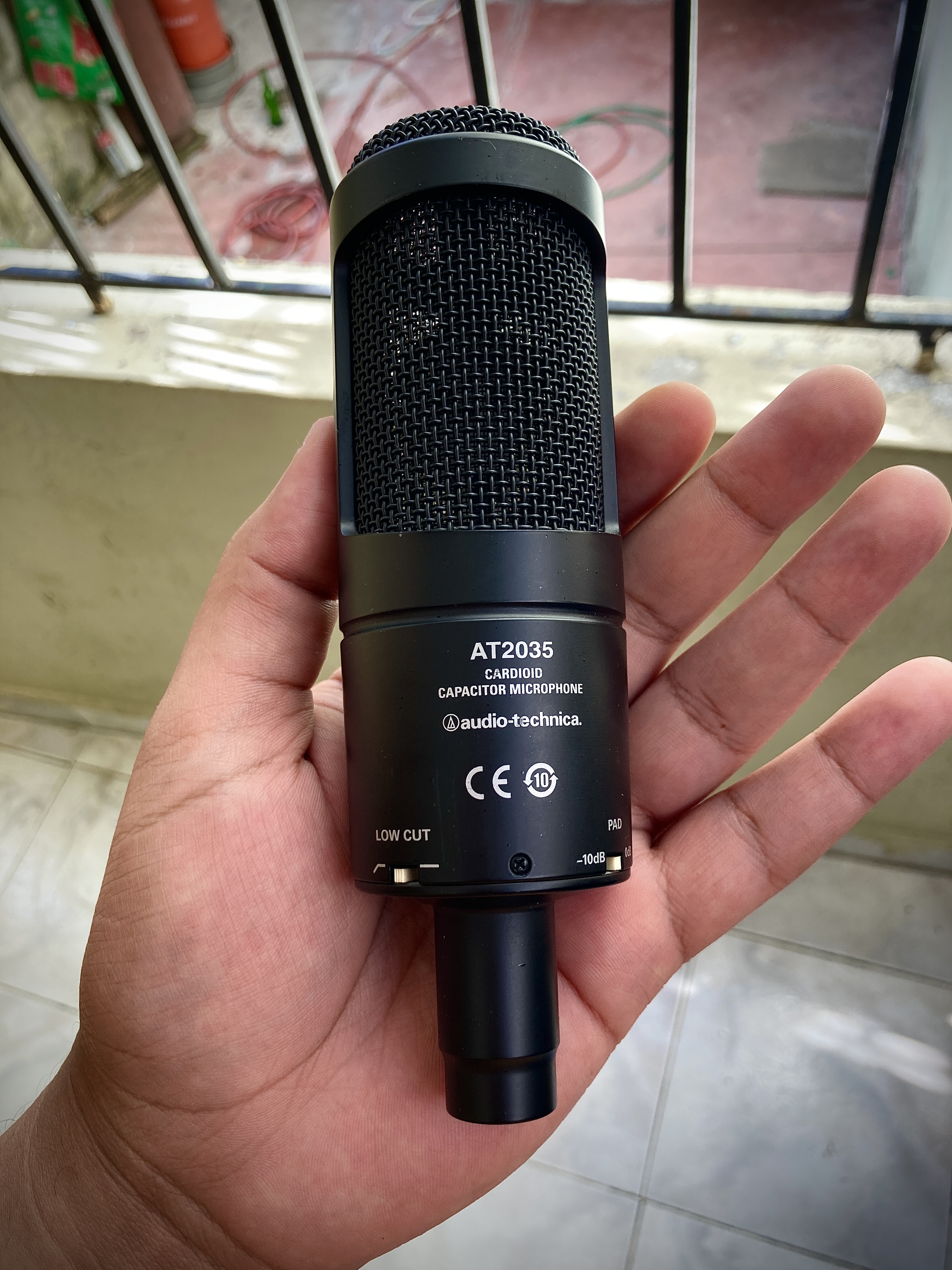Microfono audio-technica AT2035 en República Dominicana