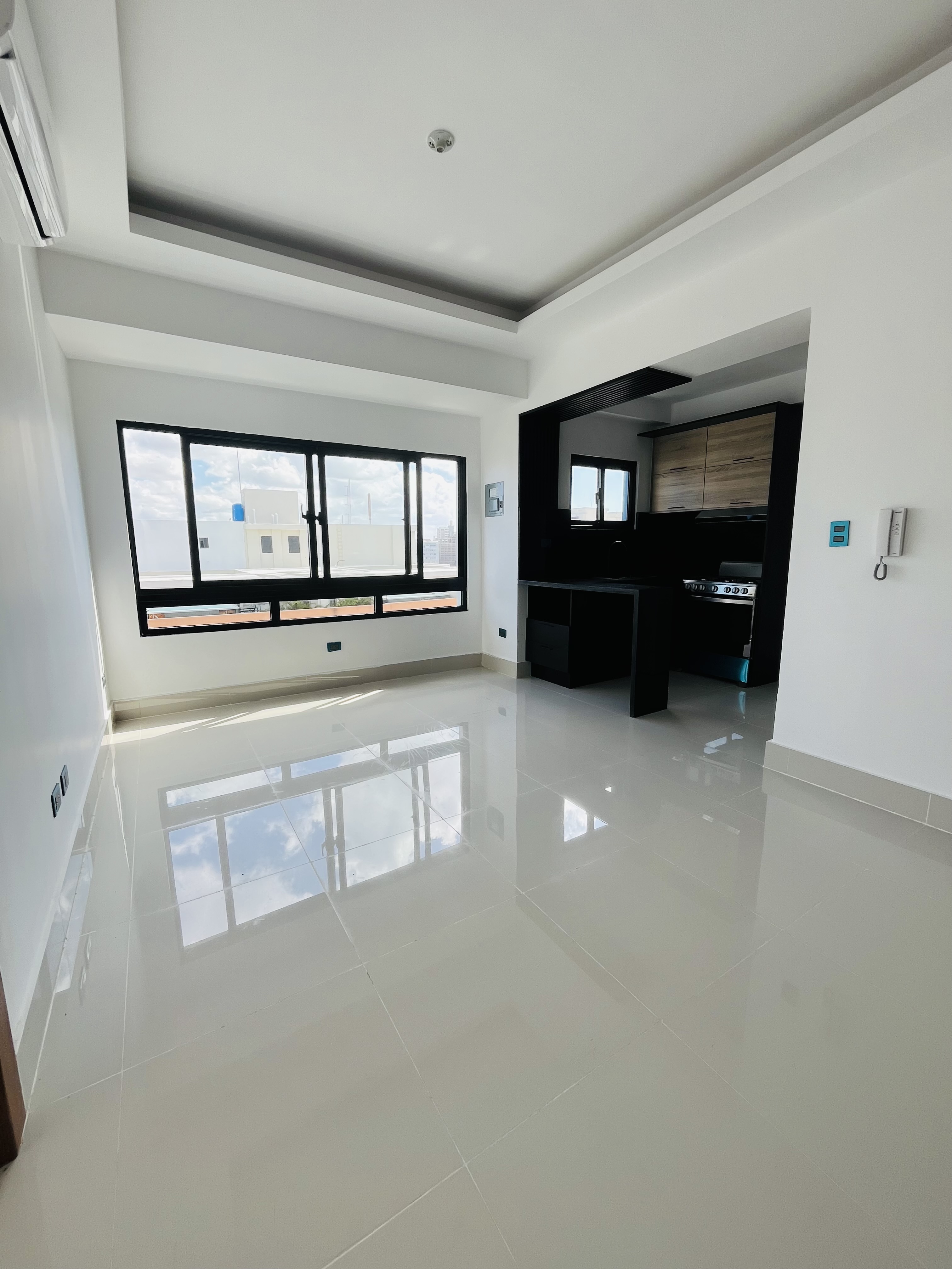 ALQUILO APARTAMENTO EN NACO PISO 15
