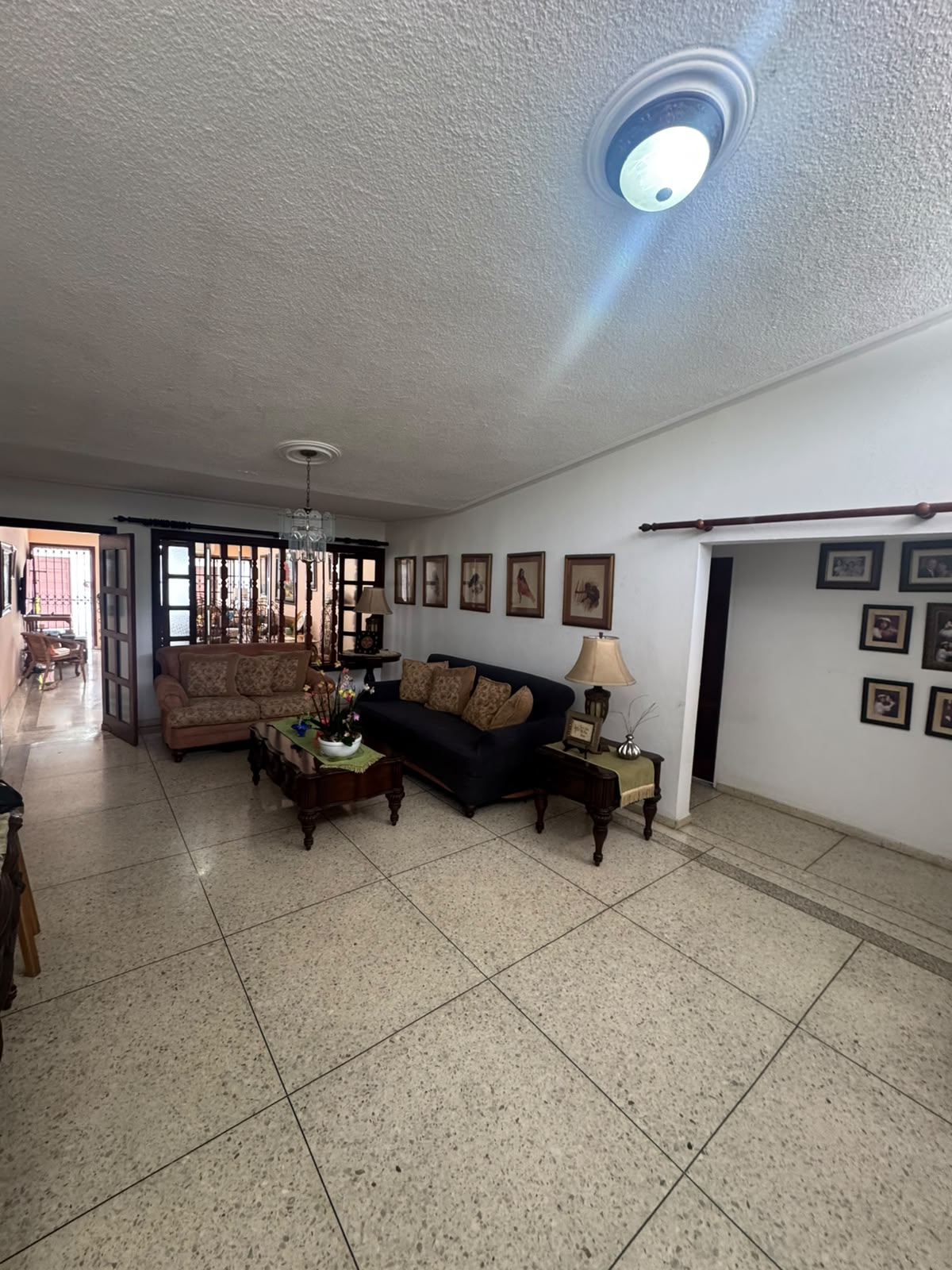 ALQUILO O VENDO CASA EN EL MILLON en República Dominicana
