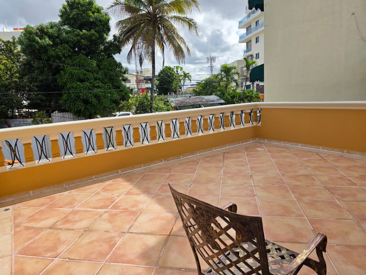 Casa Hermosa en Vista Hermosa en República Dominicana