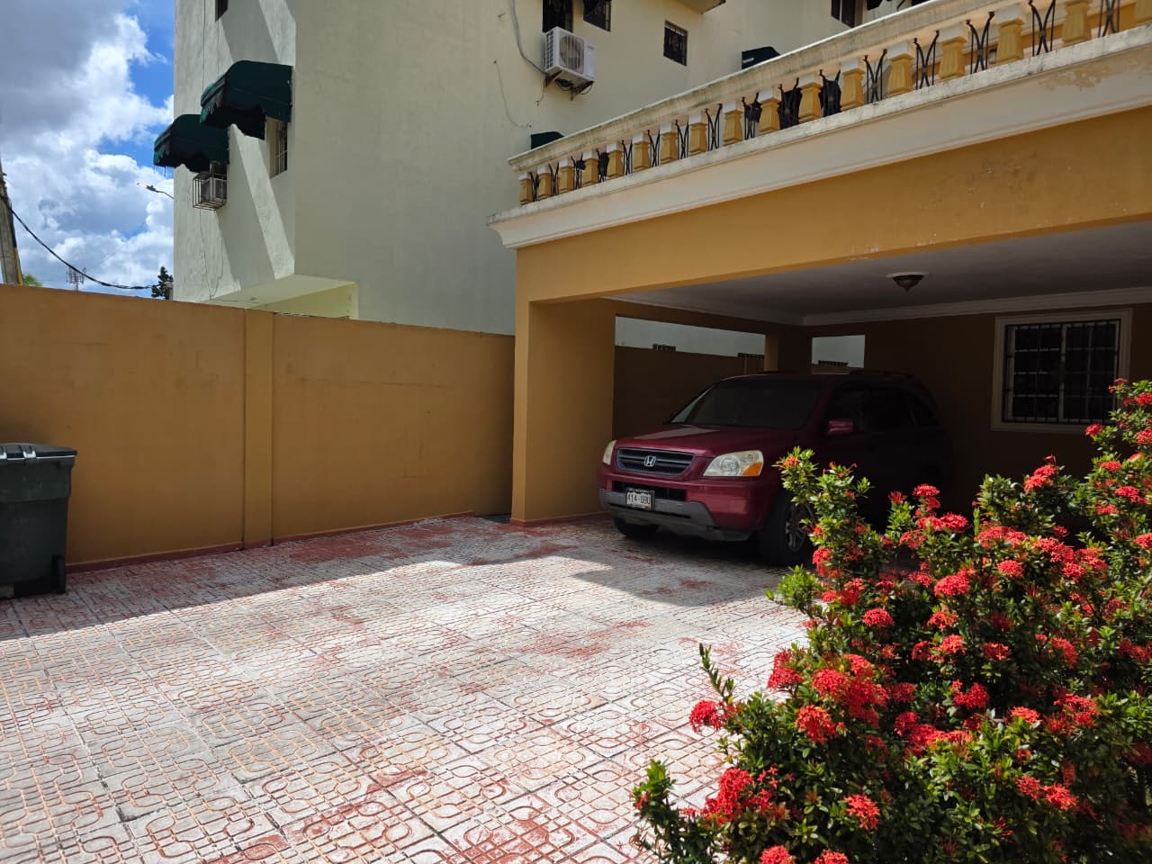 Casa Hermosa en Vista Hermosa en República Dominicana