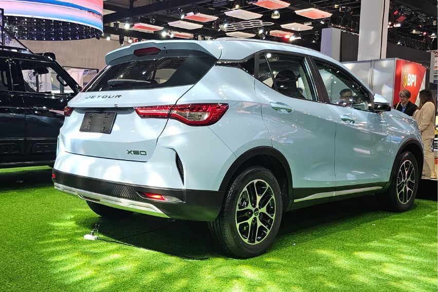 Jetour X50 modelo 2027 SUV compacto