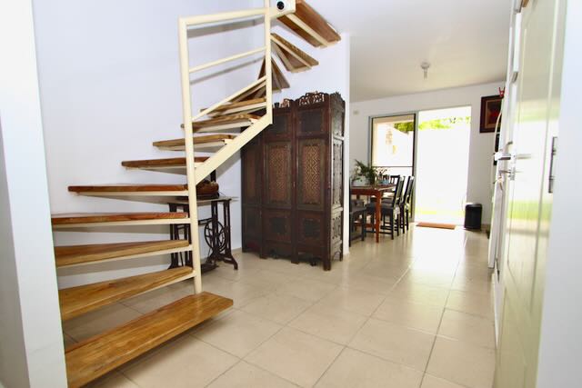 VENDO CASA TIPO TOWN HOUSE EN LA JACOBO MAJLUTA en República Dominicana